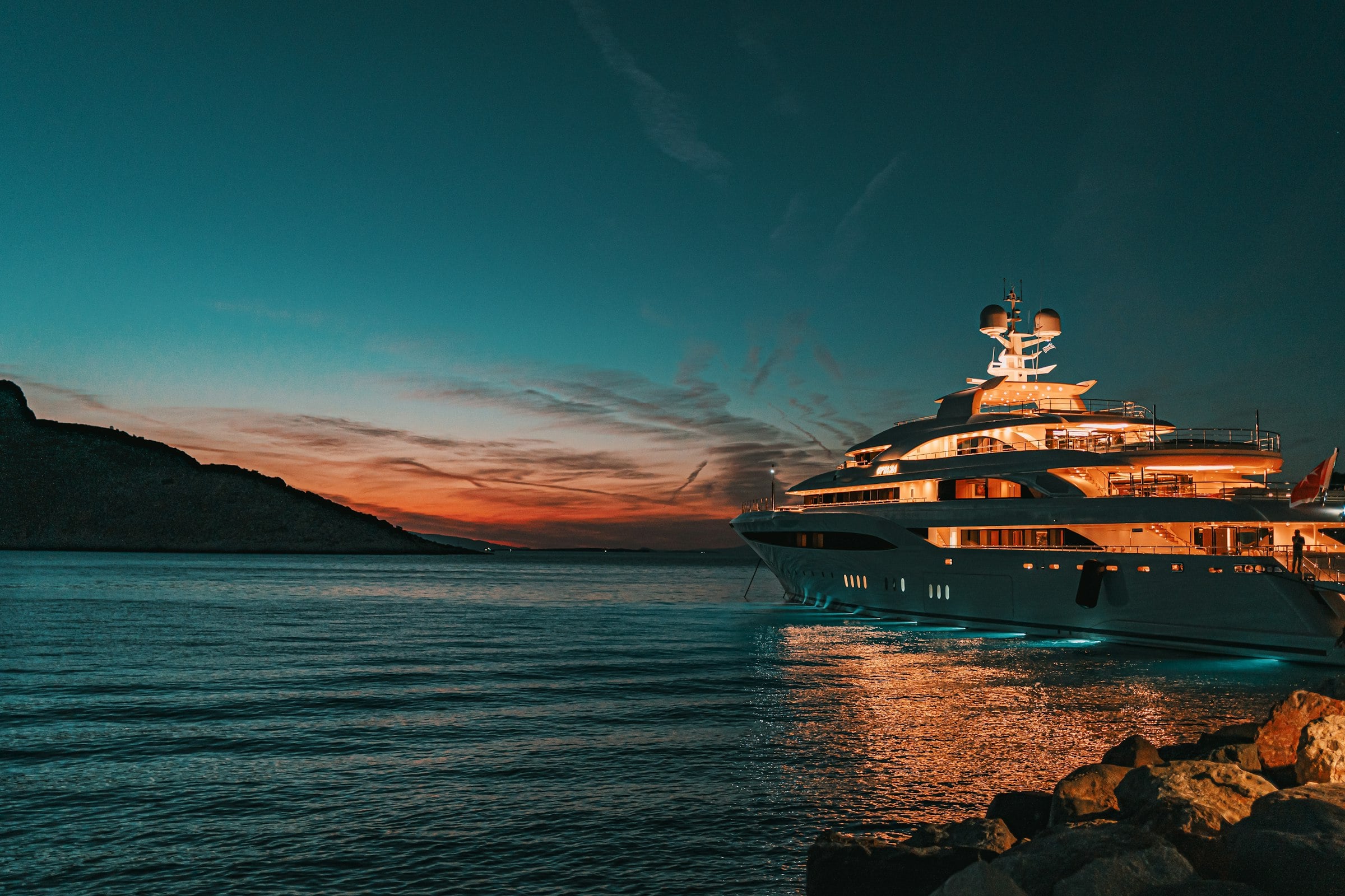 Genève la nuit — Lac Léman et Pont du Mont-Blanc